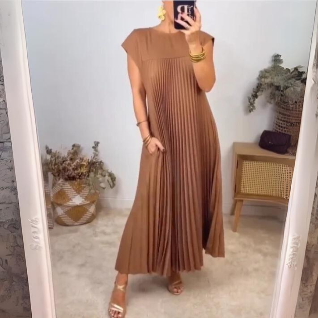 Necca - Elegant Classy Dress