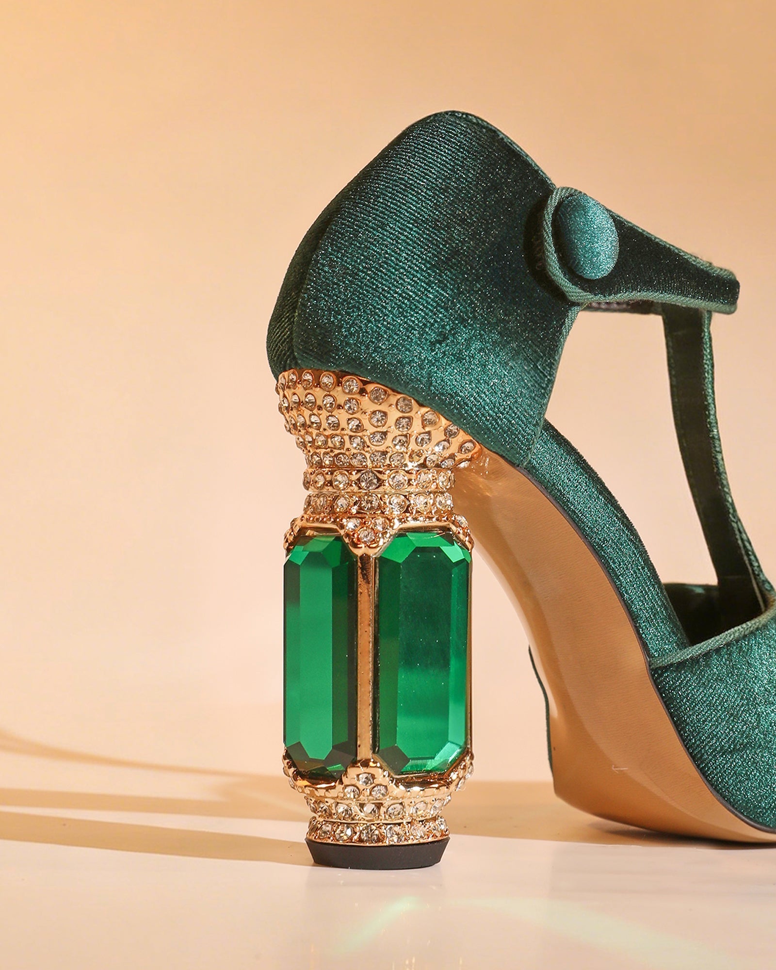 Blythe Velvet Vintage Pumps In Green