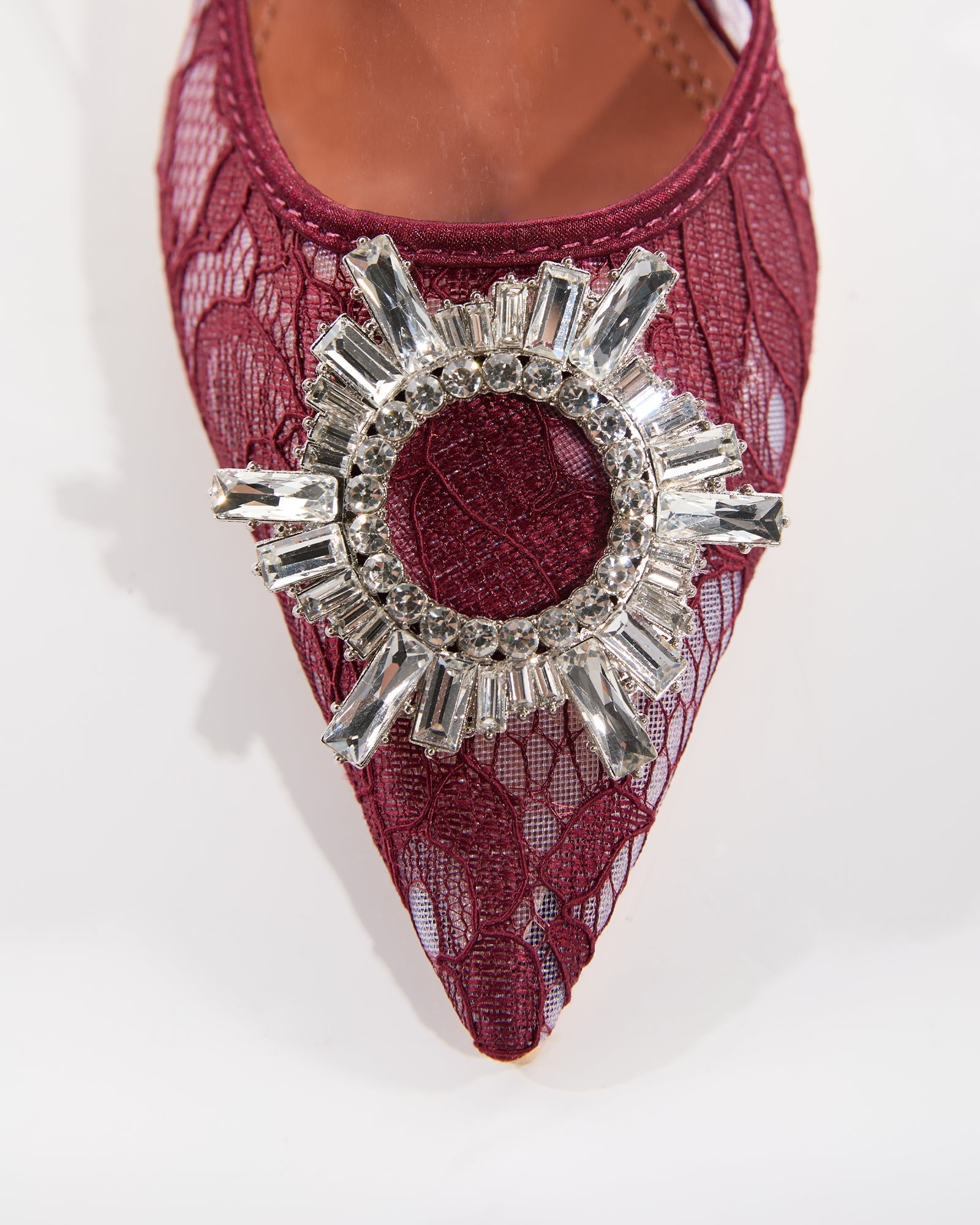 Desideria Diamond Lace Flared Heel In Wine